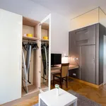 Miete 1 Schlafzimmer wohnung von 538 m² in vienna