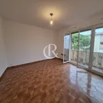 Appartement de 30 m² avec 1 chambre(s) en location à Hyères