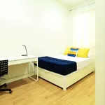 Rent a room of 132 m² in Madrid