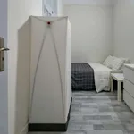 Rent a room in lisbon