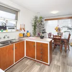 Rent 3 bedroom house of 669 m² in Wendouree