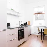 Miete 2 Schlafzimmer wohnung von 83 m² in Berlin