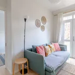 Rent 4 bedroom flat of 135 m² in london