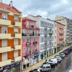 Rent 3 bedroom apartment of 92 m² in Lisbon