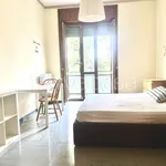 Rent 4 bedroom apartment of 95 m² in Milan