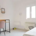 Rent a room of 64 m² in madrid