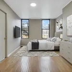 Rent 4 bedroom apartment of 125 m² in New York City