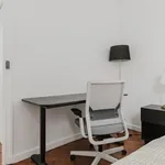 Rent 3 bedroom apartment of 58 m² in Paris