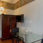 Affitto 4 camera appartamento di 78 m² in Firenze