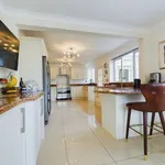 Rent 4 bedroom house in Wales