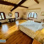 Rent 6 bedroom house of 500 m² in Florence