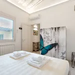 Rent 2 bedroom apartment of 70 m² in Florence