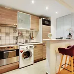 Rent 1 bedroom apartment of 22 m² in Paris