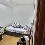 Rent 4 bedroom flat in Wales