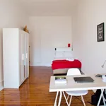 Rent 10 bedroom apartment in Lisbon