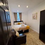 Rent 4 bedroom apartment of 49 m² in Aberdeen