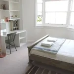 Rent 2 bedroom flat in Brighton