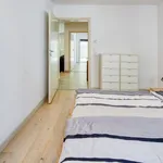 Miete 2 Schlafzimmer wohnung von 87 m² in Stuttgart