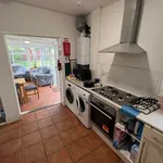 Rent 5 bedroom house in East Midlands