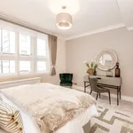 Rent 2 bedroom apartment of 95 m² in London