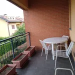 Rent 1 bedroom apartment of 80 m² in Usmate Velate