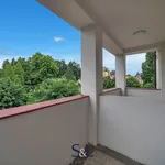 Pronajměte si 3 ložnic/e byt o rozloze 110 m² v Hamr na Jezeře