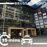 Huur 4 slaapkamer appartement van 125 m² in Brussels