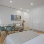 Rent 1 bedroom apartment of 40 m² in Porto