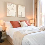 Rent 4 bedroom apartment of 36 m² in Madrid