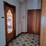 Affitto 4 camera appartamento di 264 m² in Benevento