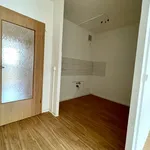 Miete 3 Schlafzimmer wohnung von 59 m² in Helbersdorf