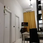 Rent 2 bedroom apartment of 61 m² in Napoli