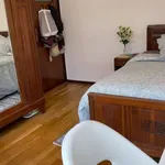 Rent a room in porto