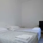 Rent a room of 160 m² in milan