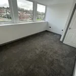 Rent 2 bedroom flat in Leeds