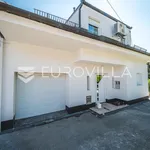 Rent 4 bedroom house of 230 m² in Zagreb