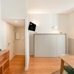 Rent 1 bedroom apartment of 30 m² in Porto