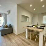 Rent 5 bedroom apartment of 80 m² in Barcelona