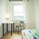 Rent a room of 80 m² in berlin