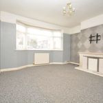 Rent 2 bedroom flat in South East England