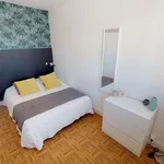 Louez une chambre de 94 m² à Clichy