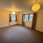 Rent 3 bedroom flat in Yorkshire And The Humber