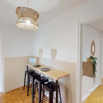 Rent a room of 101 m² in Paris