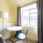 Rent 1 bedroom apartment of 35 m² in London