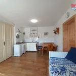 Pronajměte si 1 ložnic/e byt o rozloze 48 m² v Leština