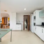 Rent 3 bedroom house of 194 m² in Valencia