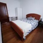 Rent 4 bedroom apartment in Bilbao