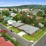 Rent 3 bedroom apartment in  Armidale NSW 2350                        