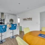 Rent 3 bedroom apartment of 1001 m² in Canterbury