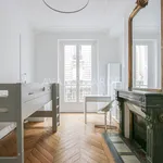 Appartement de 104 m² avec 2 chambre(s) en location à Paris